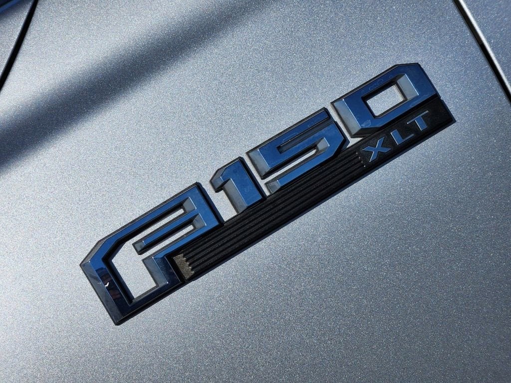 2016 Ford F150 Base
